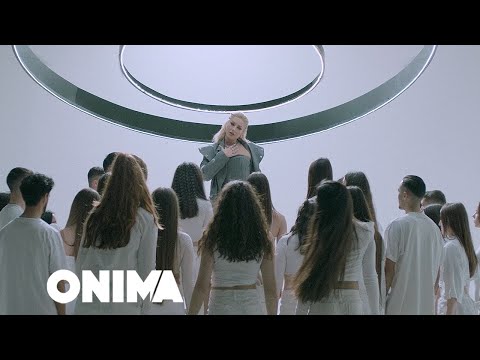 RONELA HAJATI - Shtroje me lek